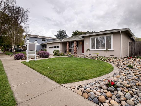 2nd image of 270 Esteban Way