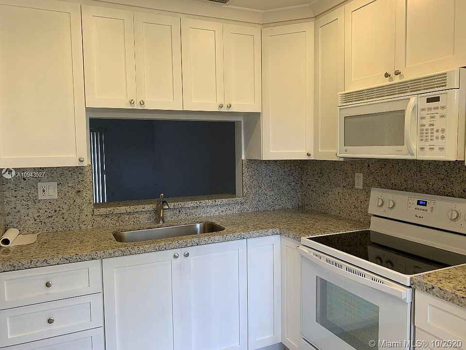2nd image of 11206 SW 125th Pl #11206