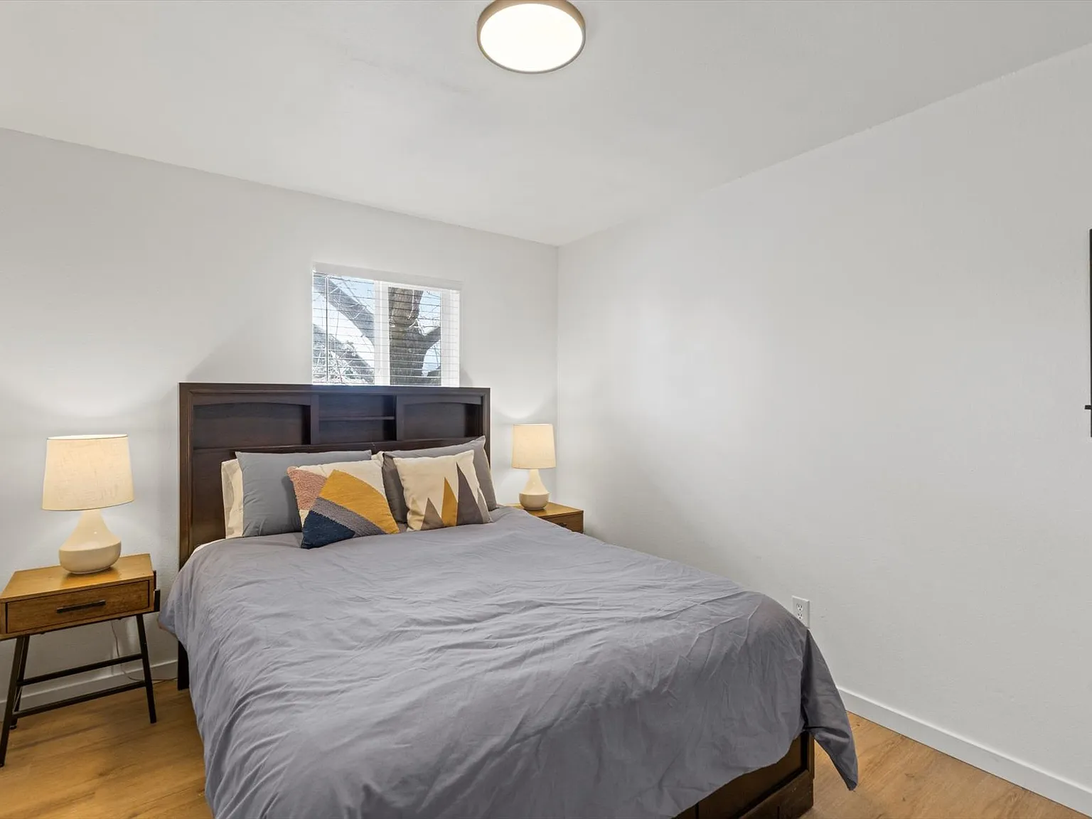4899 Sonata Drive - Upper — Photo 3