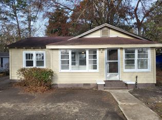 704 S 3rd Ave, Dillon, SC 29536