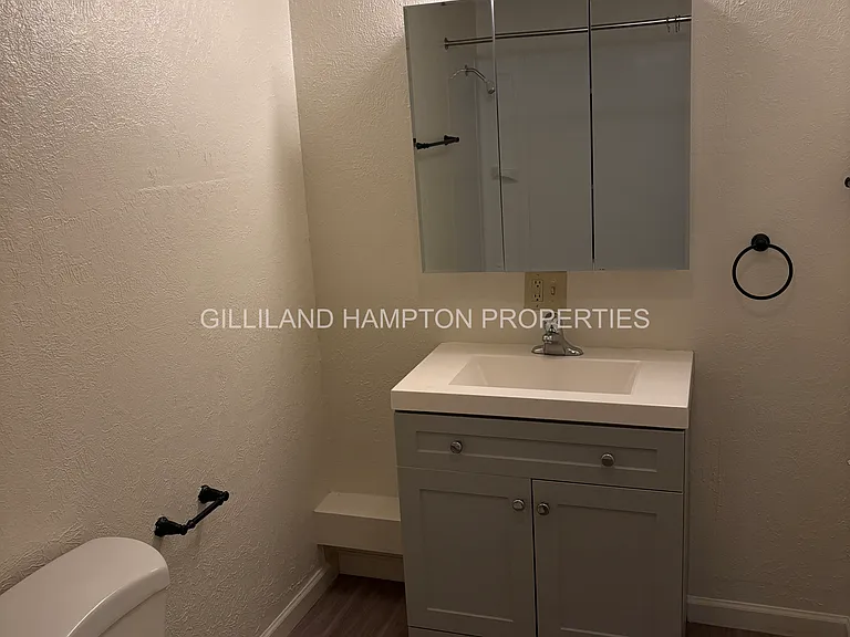 725 SW 7th St — Photo 32
