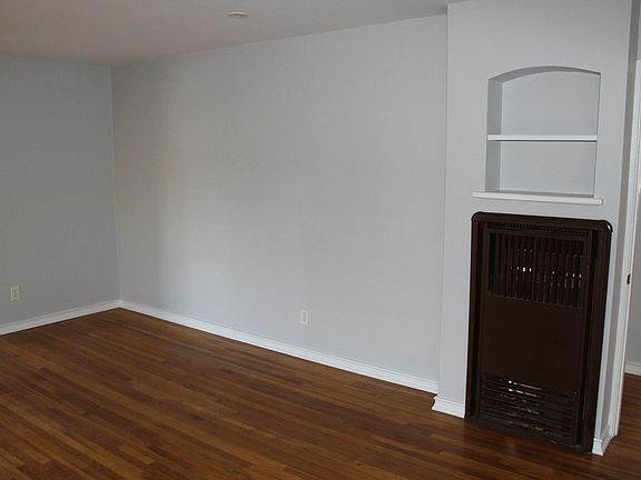 2nd image of 1427 Ellsmere Ave