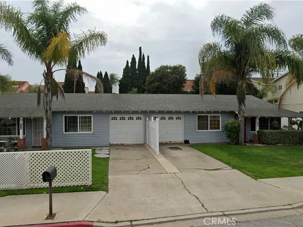 135 Del Mar Ave, Costa Mesa, CA 92627