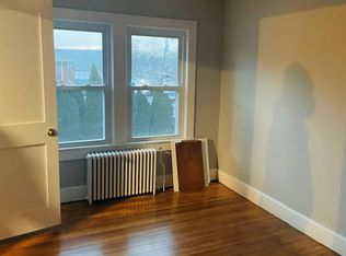 417 Forest Ave APT 2, Locust Valley, NY 11560