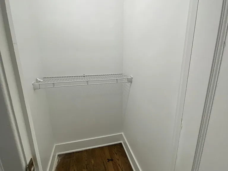 5034 N Washtenaw Ave — Photo 15