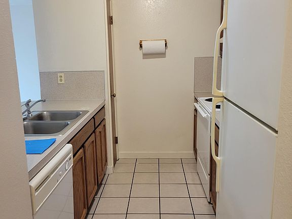 3rd image of 2772 Kragspough Ct
