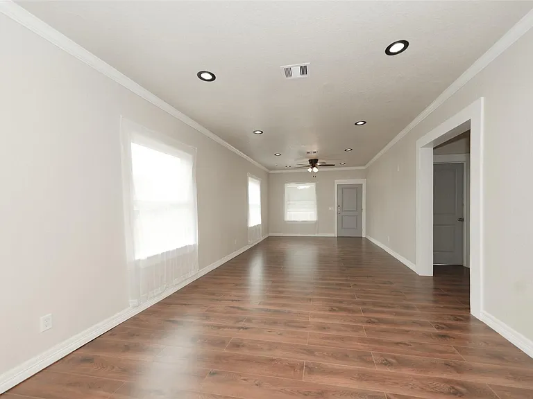 9305 Kentshire Dr — Photo 13