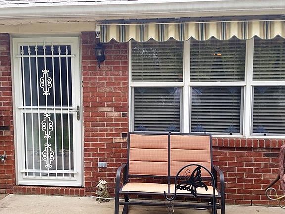 3rd image of 3906 Gray Pond Ct #0
