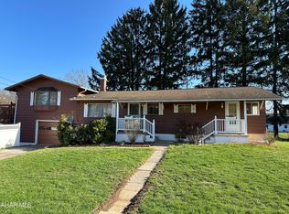 622 Drexel Ln, Altoona, PA 16602