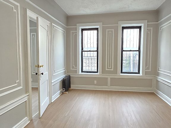 2nd image of 309 Rockaway Pkwy #1R