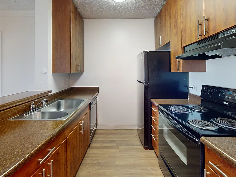 Eight 80 Newport Beach — Photo 109