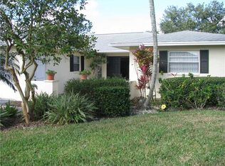 6976 W Country Club Dr N, Sarasota, FL 34243