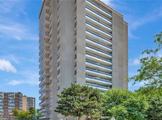 2263 Marine Dr #1505, Oakville, ON