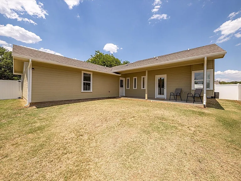 508 Pine Ln — Photo 28