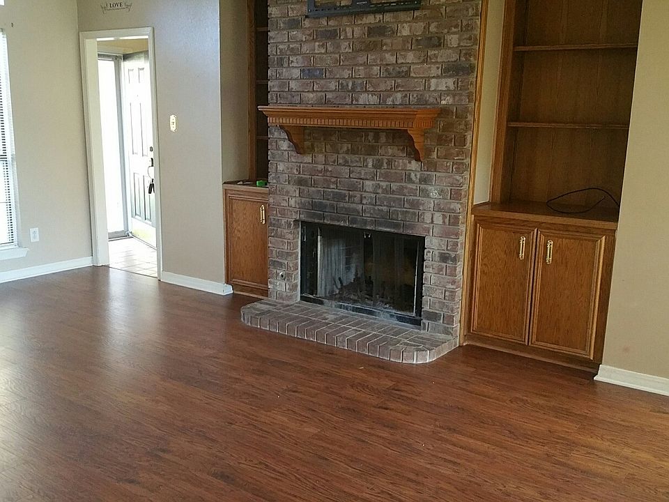 2nd image of 2108 Middle Creek Blvd