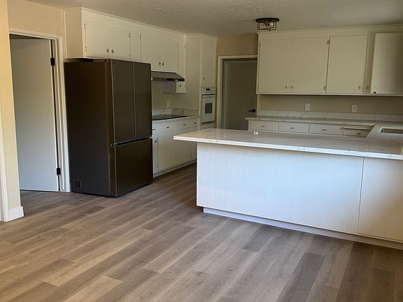 Kitchen and Dining room