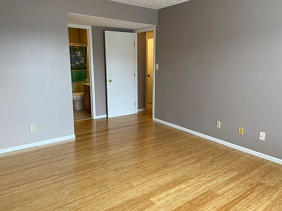 4th image of 247 W Union St #B-204