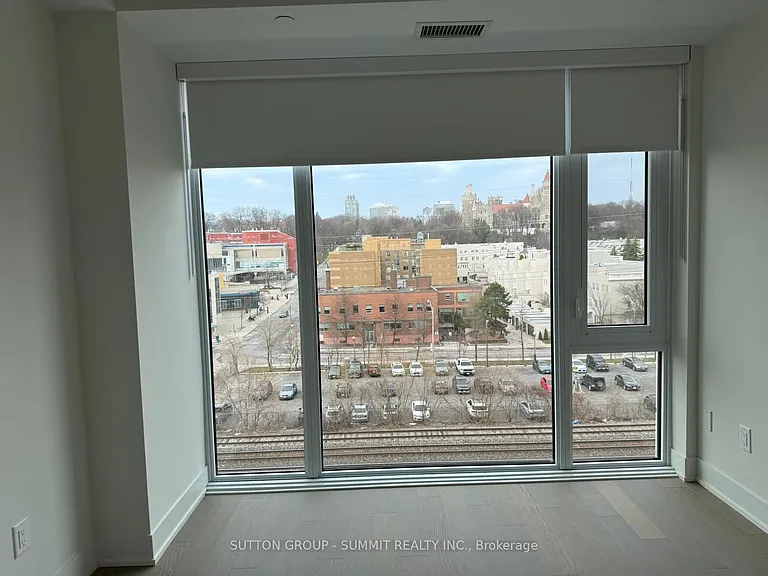 322 Dupont St #713 — Photo 5