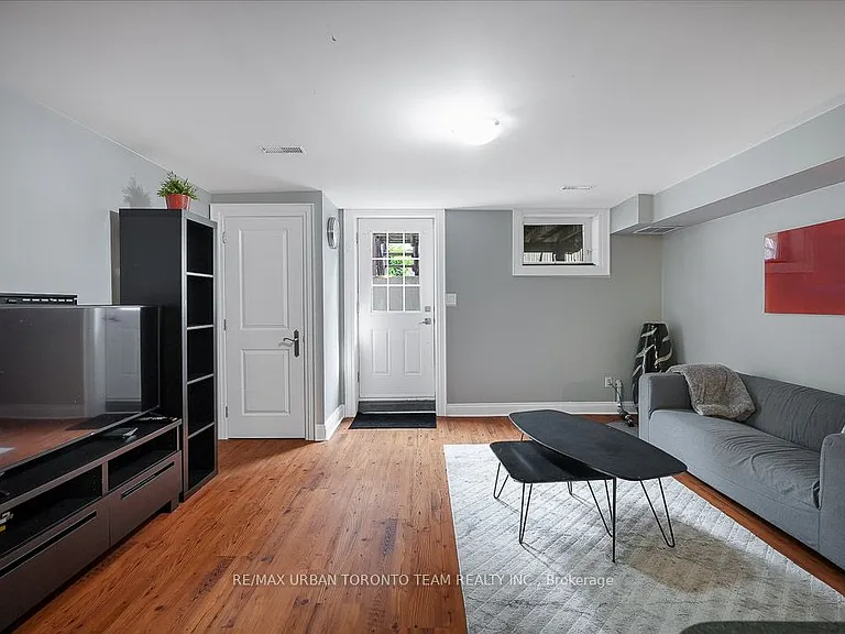 21A Grove Ave — Photo 29