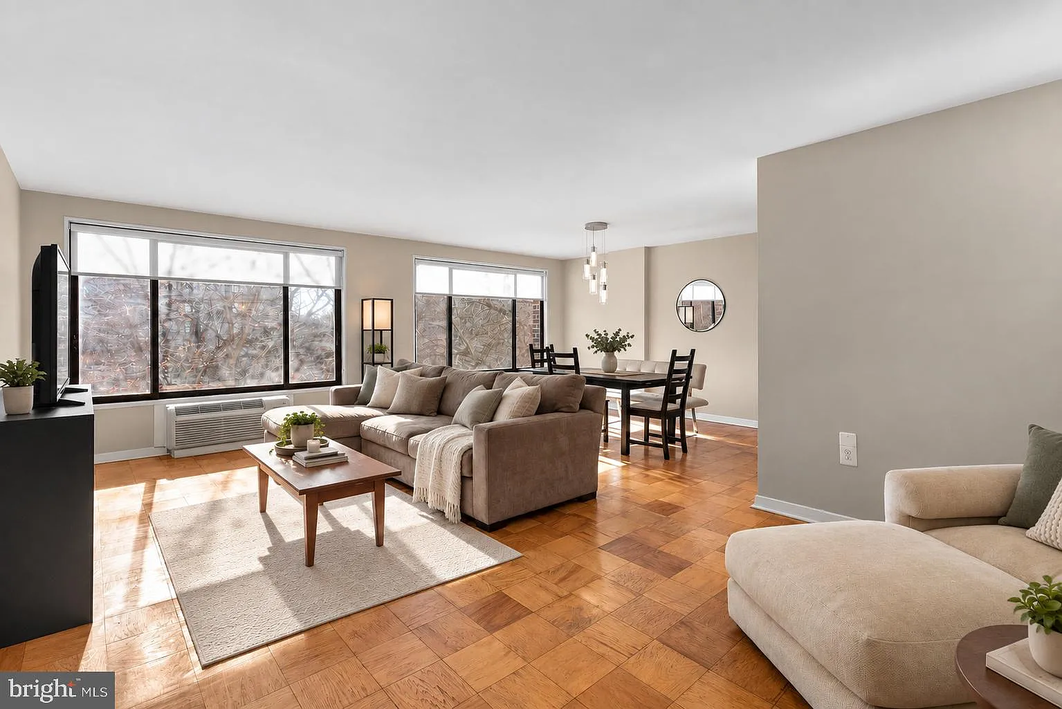 Shoreham North Condominium — Photo 3