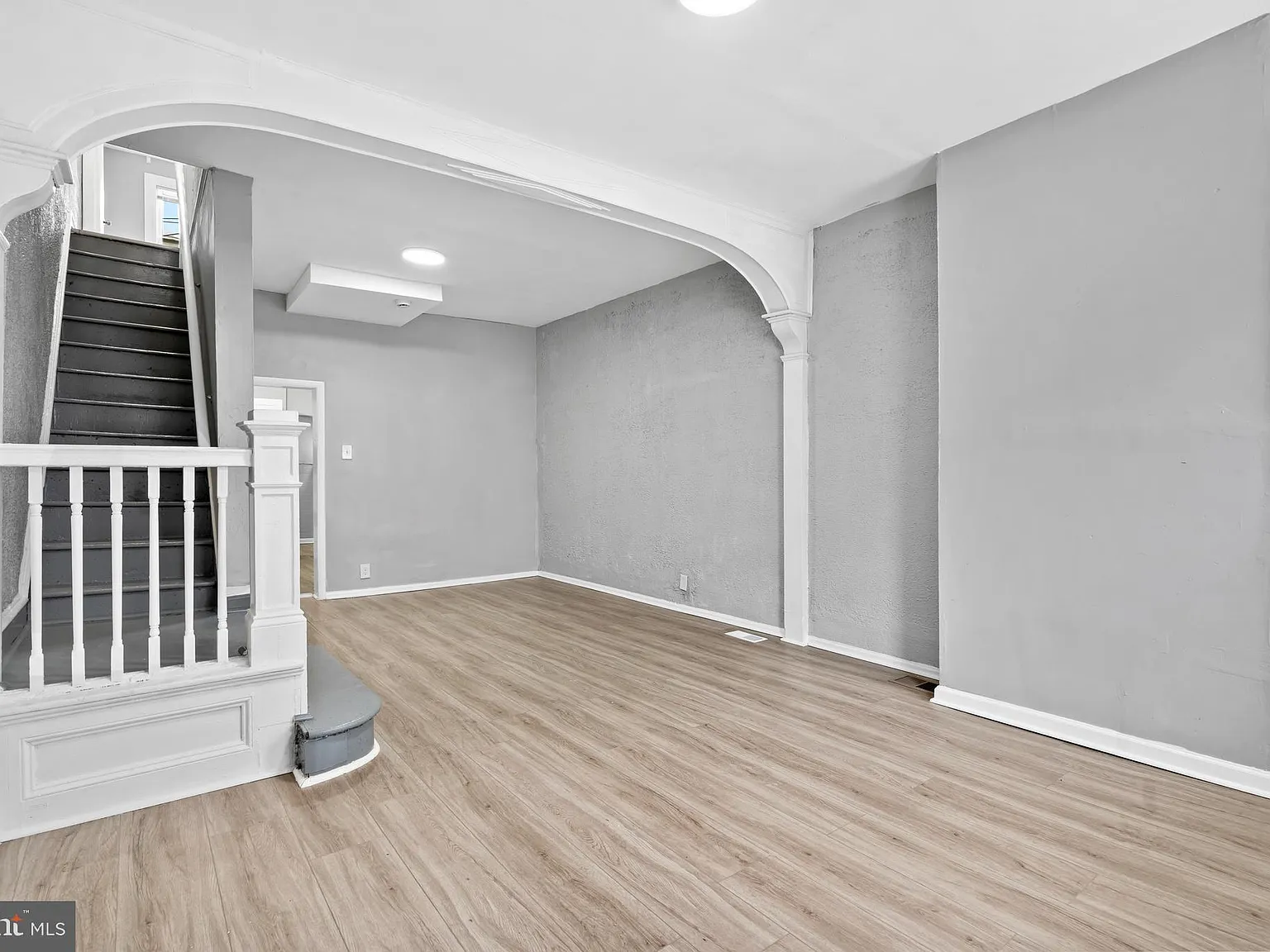 3 bed, 1060 sqft, $1,425 — Photo 4