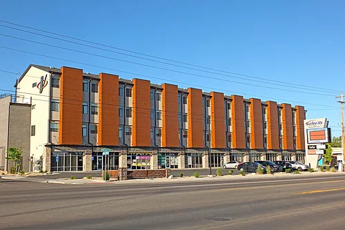 655 W 200 N Photo 1