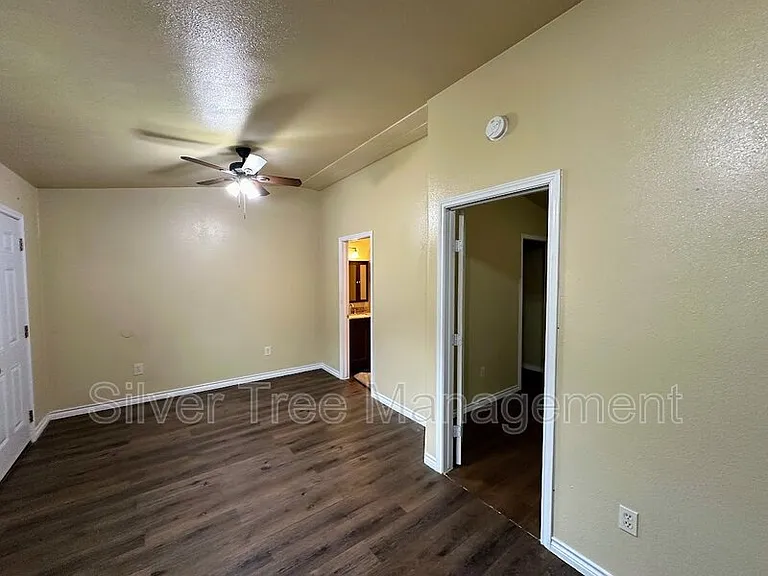 358 Brighton Oaks Dr #2 — Photo 4