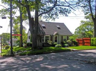 10 Pleasant View Ave, Lincoln, RI 02865