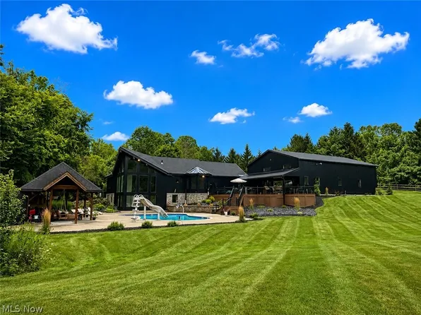 2245 Thoroughbred Dr, Wadsworth, OH 44281