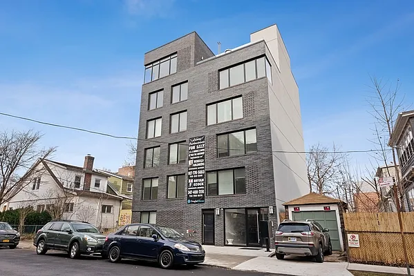 Rented by Compass | media 20