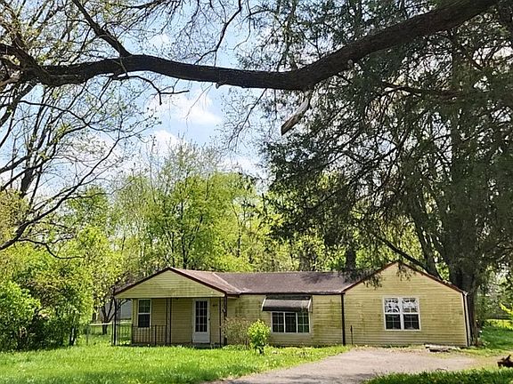 2nd image of 493 Ashwood Rd