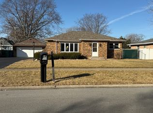 8010 Latrobe Ave, Burbank, IL