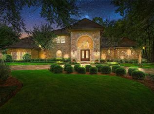 11 Hepplewhite Way, The Woodlands, TX 77382