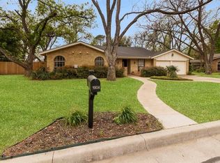 1904 Weymouth Ct, Arlington, TX 76013