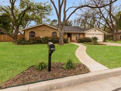 1904 Weymouth Ct, Arlington, TX, 76013