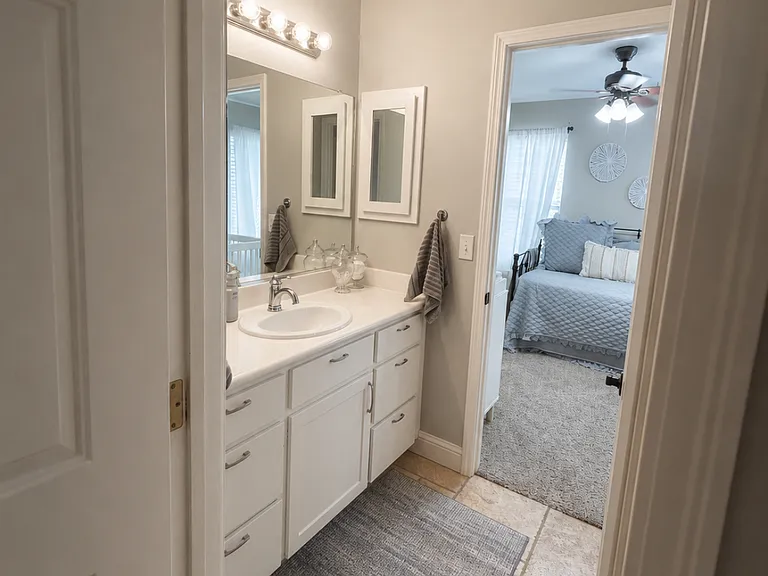 1410 Raspberry Ave — Photo 15