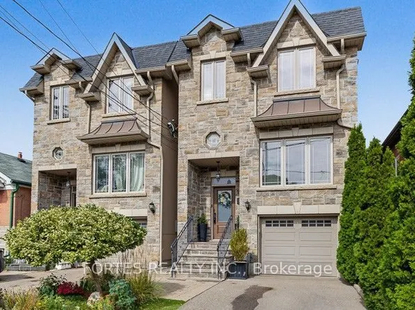 154 Holborne Ave, Toronto, ON M4C 2R6