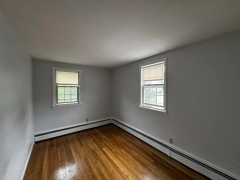 80 North St — Photo 13