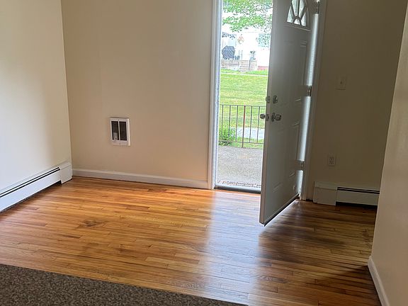 2nd image of 5 Wood Ave APT 3E