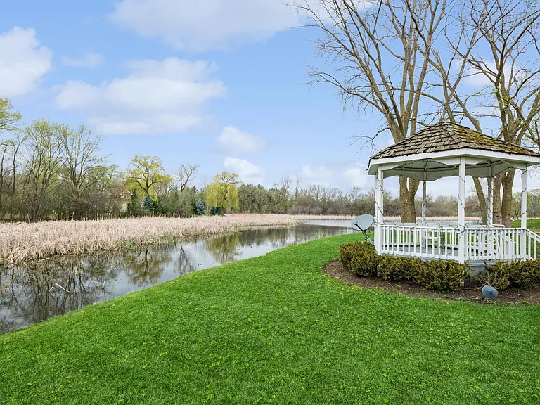 2513 Cavalry Ct — Photo 4