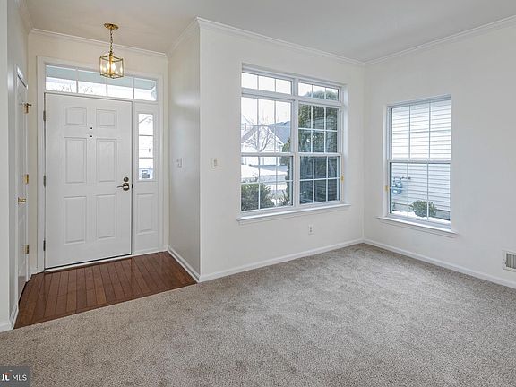 2nd image of 53 Honeyflower Ln