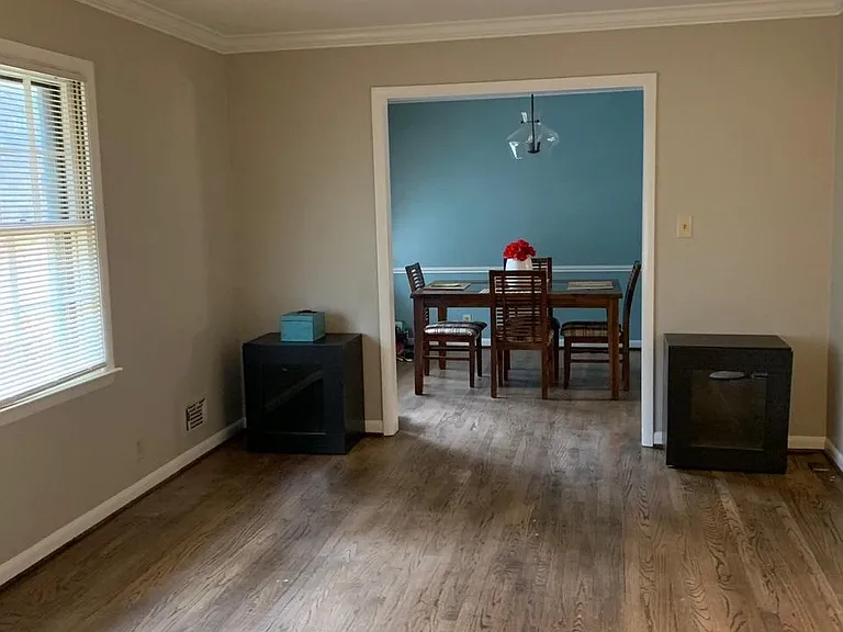 3321 Huntleigh Dr — Photo 2