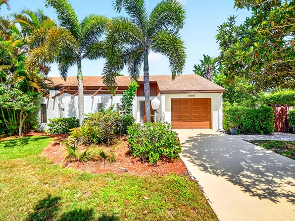6747 Starkeys Place, Lake Worth, FL 33467