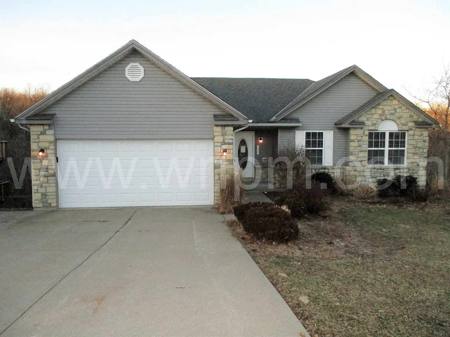 508 Eagleview Dr photo 1