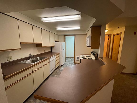 2nd image of 9333 NE 120th St APT 207