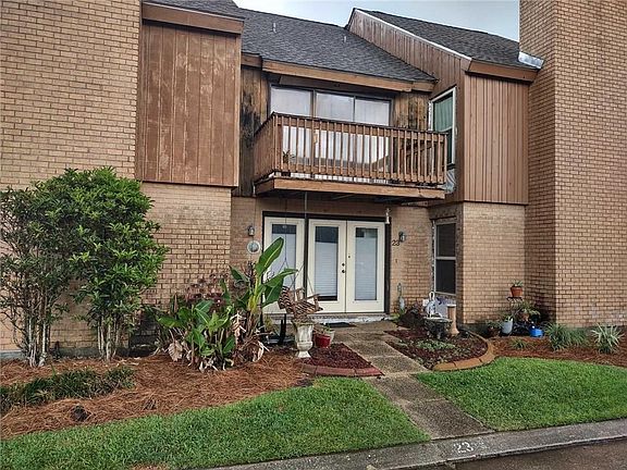 2nd image of 23 Ormond Pl #23