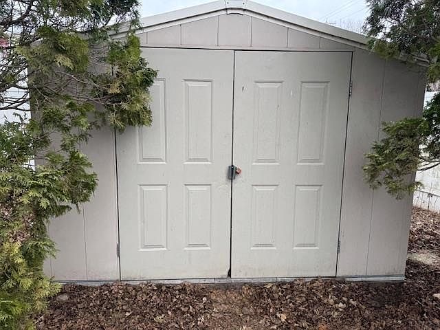 26th image of 1671 468th St