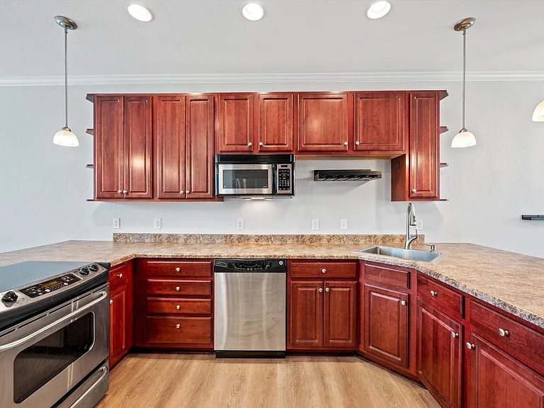 12805 King St — Photo 10