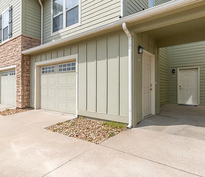 625 Folks Rd #143 — Photo 1