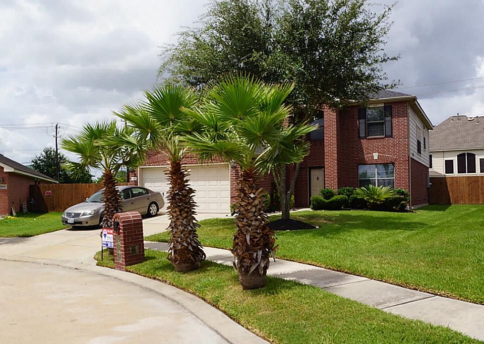 1st image of 9907 Blooming Ivy Ln